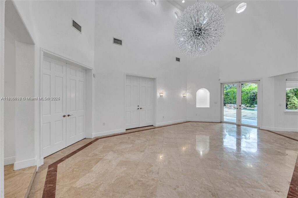13400 SW 83rd Ave, Pinecrest FL 33156
