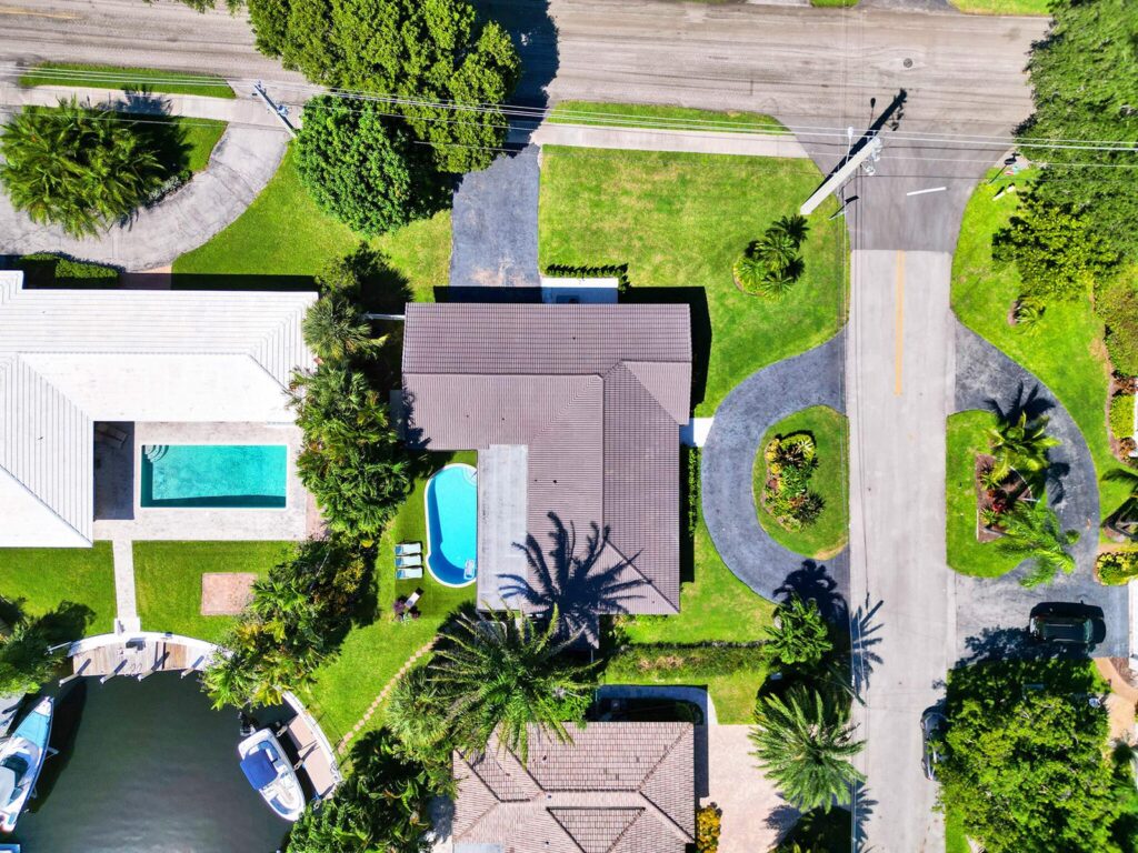 3821 NE 29th Avenue, Lighthouse Point FL 33064