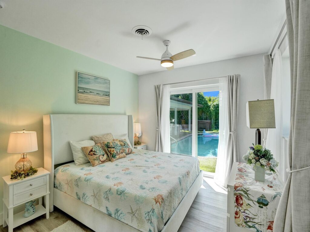 3821 NE 29th Avenue, Lighthouse Point FL 33064