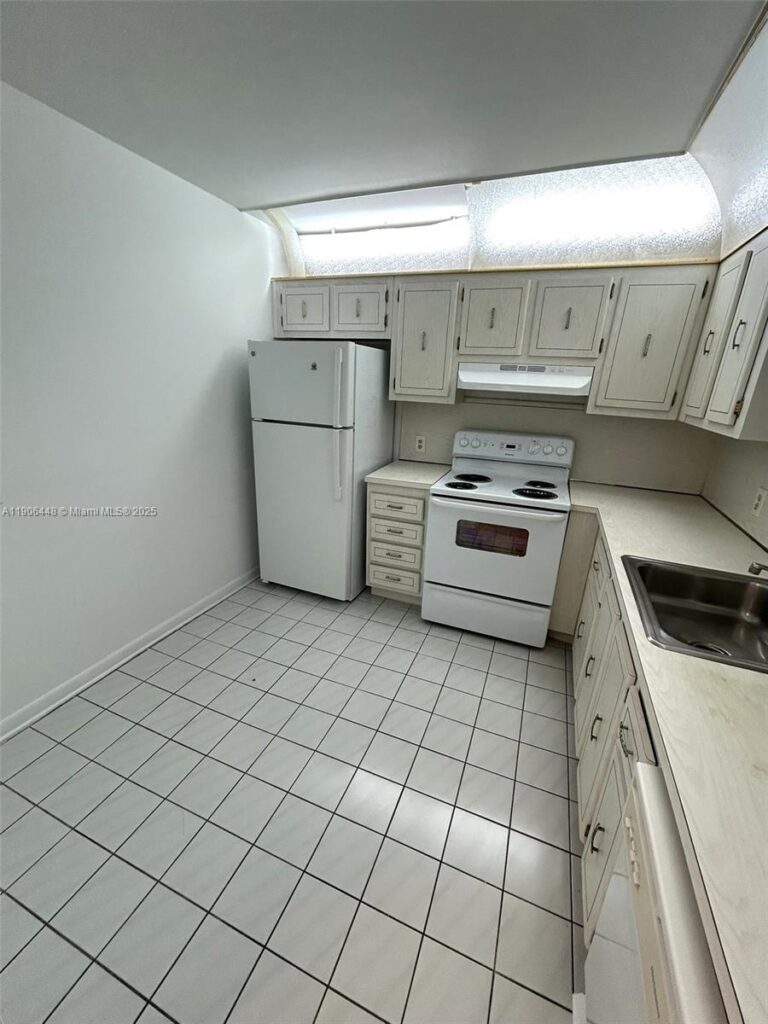 11905 NE 2nd Ave # C402, North Miami FL 33161