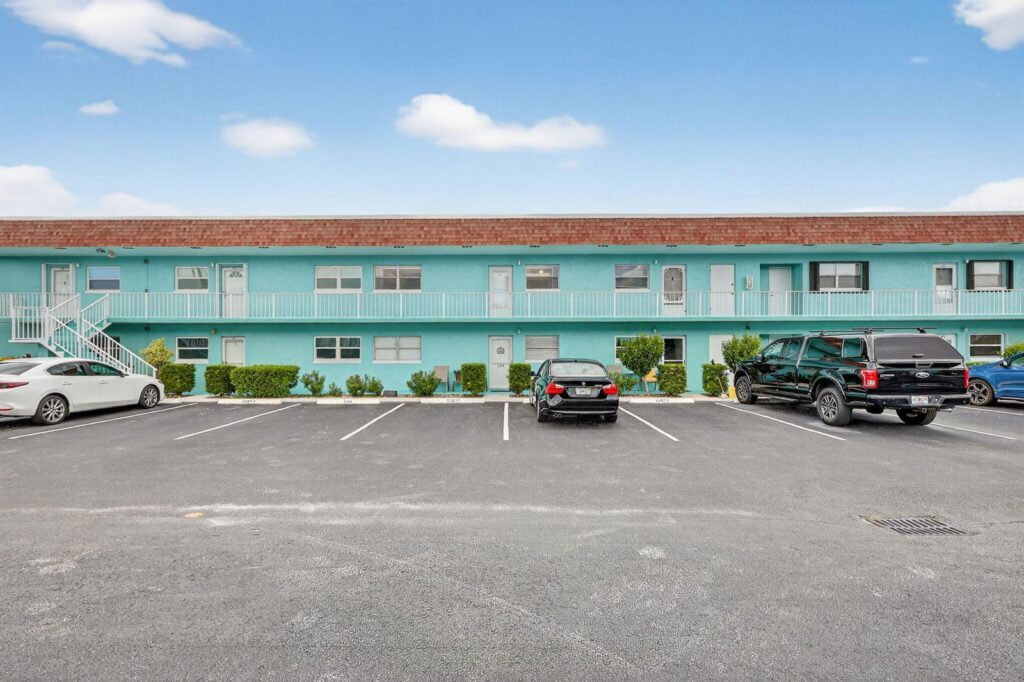 1245 Carlton Court # 204, Fort Pierce FL 34949