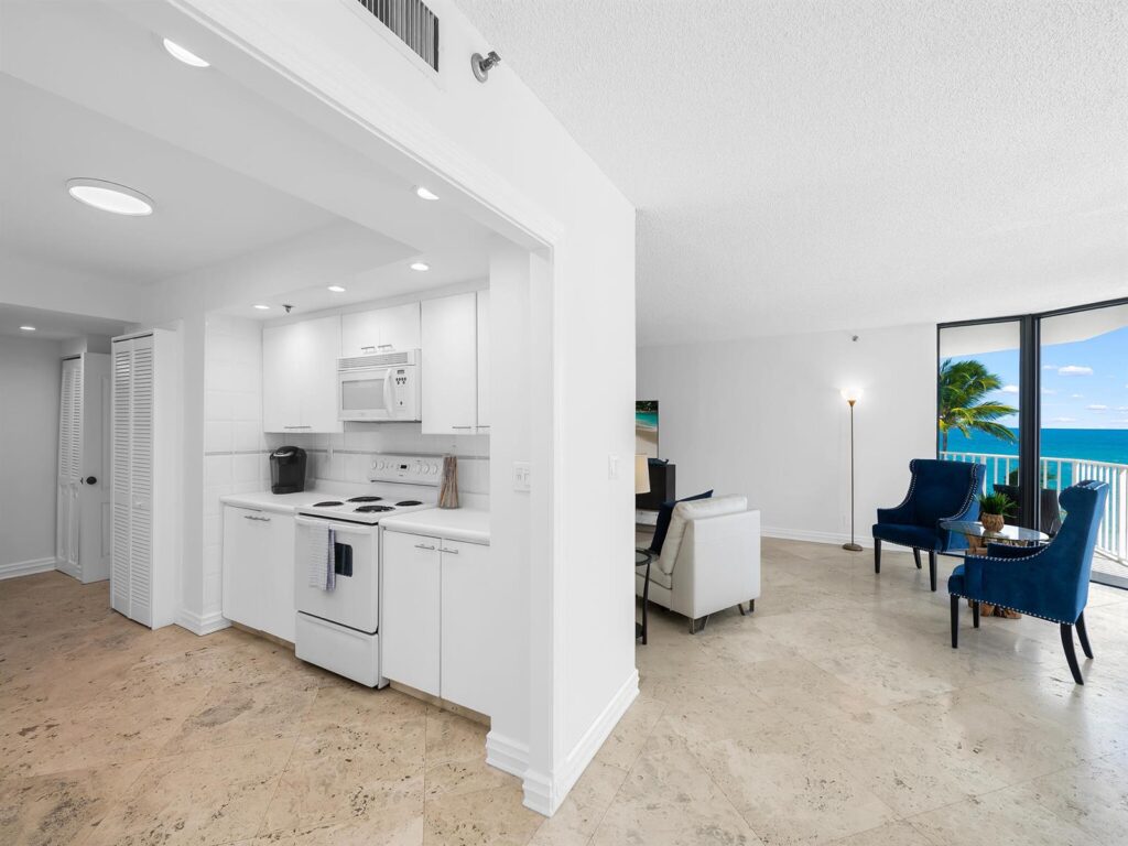 2917 S Ocean Boulevard # 304, Highland Beach FL 33487