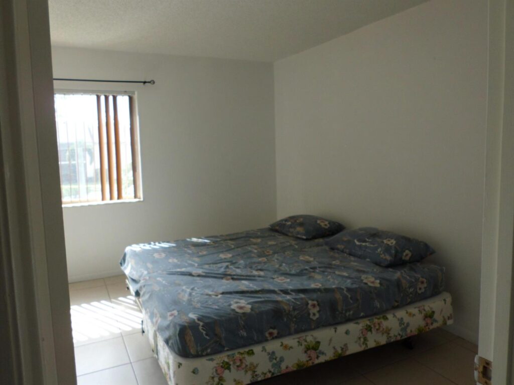 121 Lake Pine Circle # 2, FL 33463