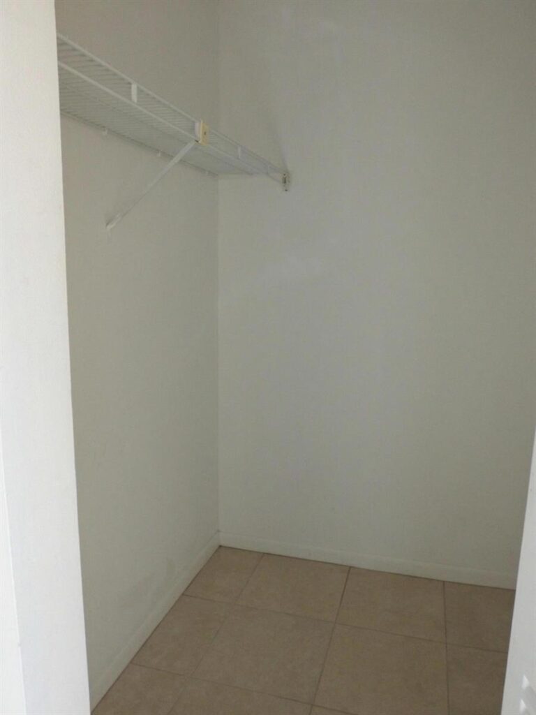 121 Lake Pine Circle # 2, FL 33463