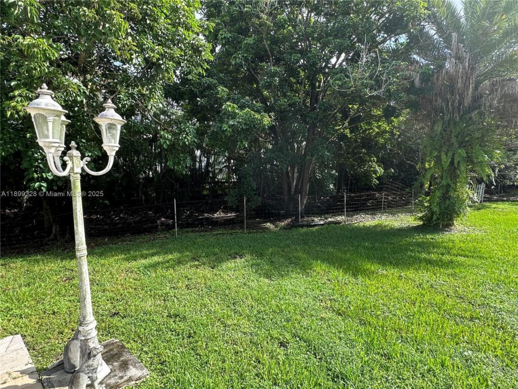 6300 SW 181st Ln, Southwest Ranches FL 33331