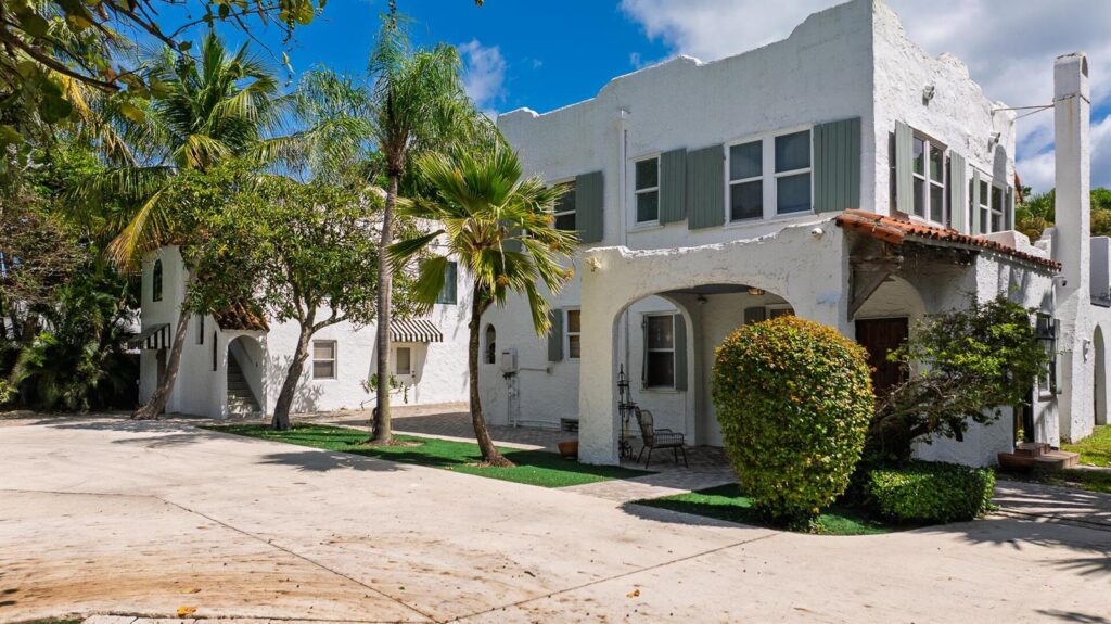 717 Forest Hill Boulevard, West Palm Beach FL 33405
