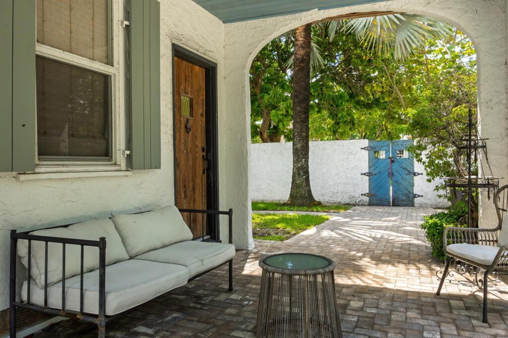 717 Forest Hill Boulevard, West Palm Beach FL 33405