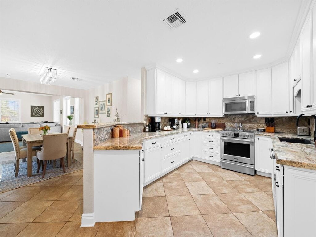 812 NW 26th Street, Wilton Manors FL 33311