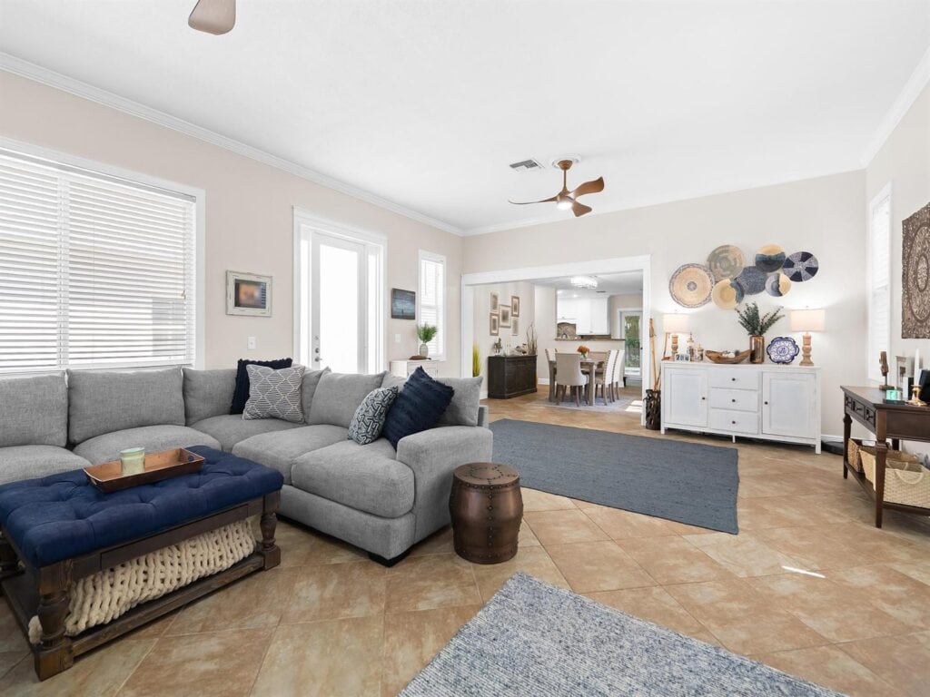 812 NW 26th Street, Wilton Manors FL 33311