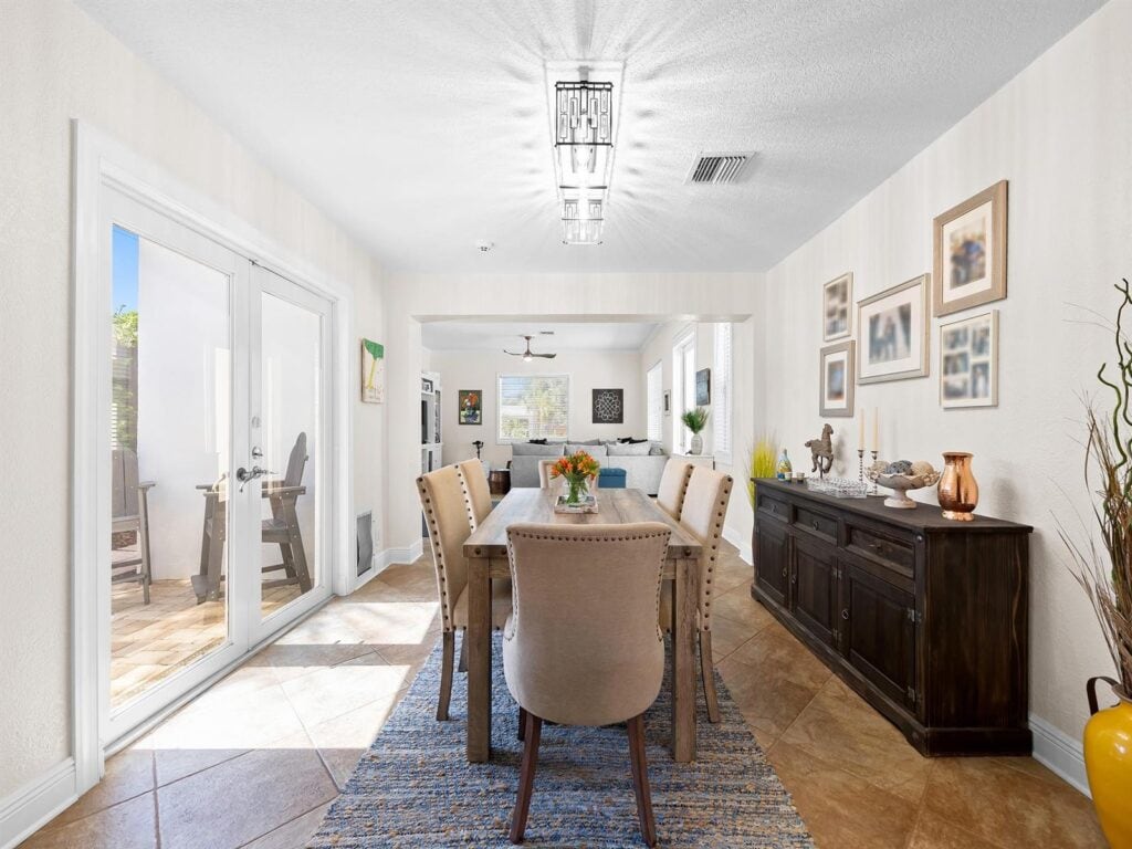 812 NW 26th Street, Wilton Manors FL 33311