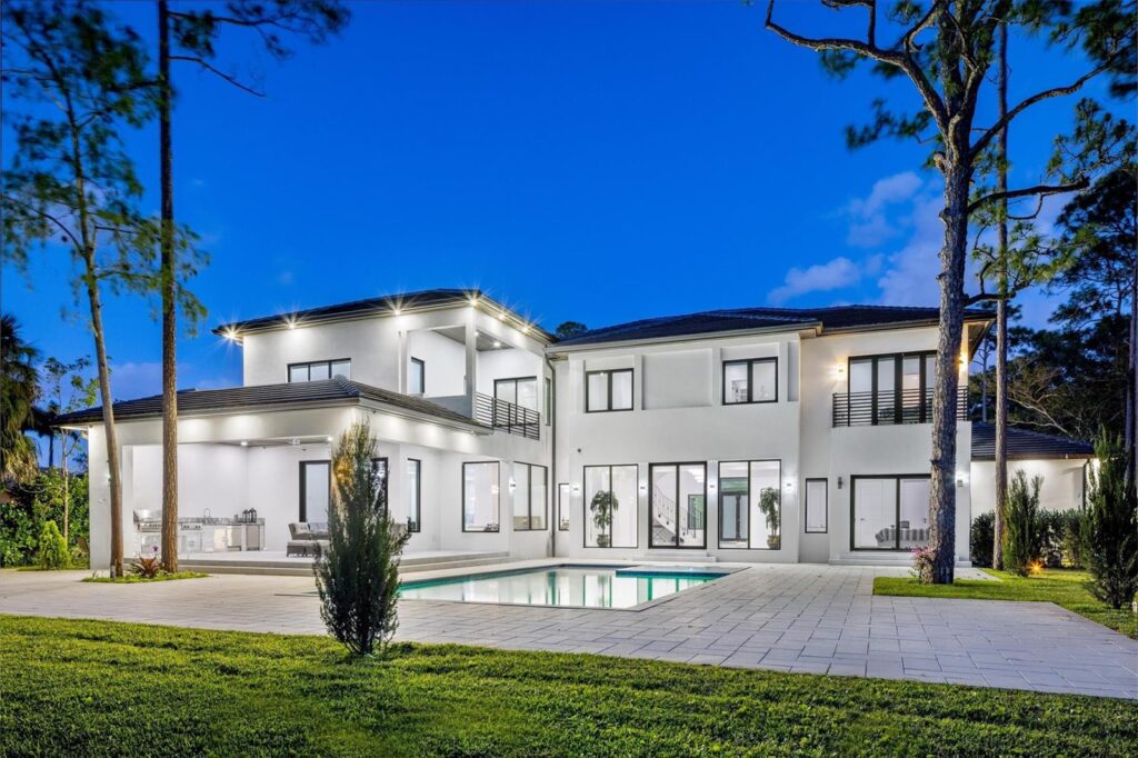 5951 NW 72 Way, Parkland FL 33067