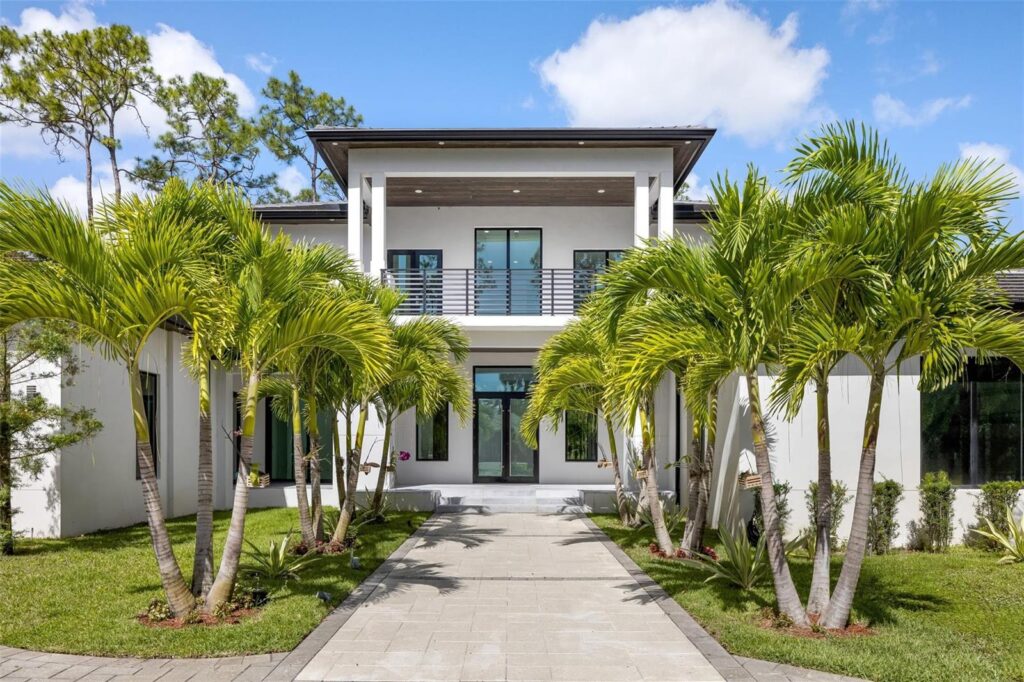 5951 NW 72 Way, Parkland FL 33067