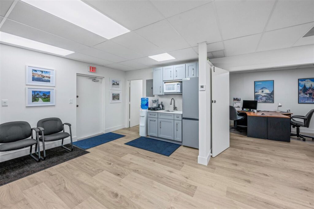 1881 N University Drive # 205, Coral Springs FL 33071