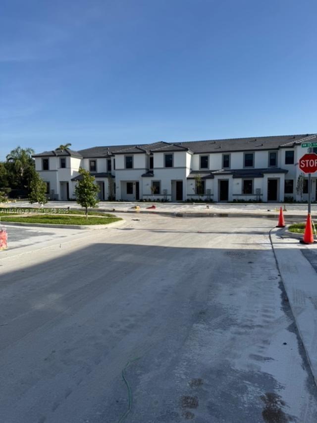 1037 NW 1 ave, Florida City FL 33034