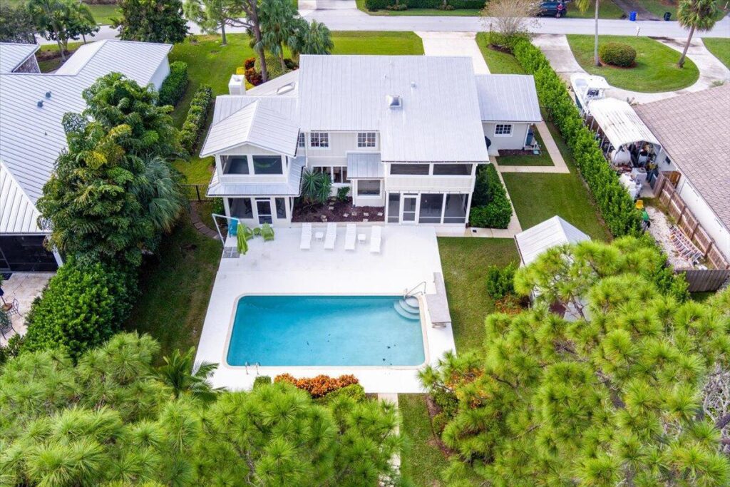 1947 NW Palmetto Terrace, Stuart FL 34994