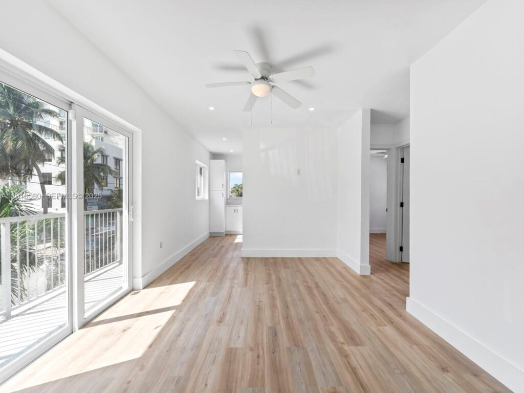 300 NW 7th Ave # 1, Miami FL 33128