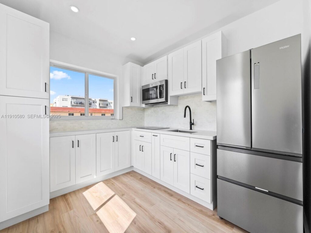 300 NW 7th Ave # 1, Miami FL 33128