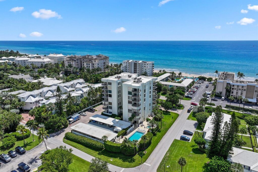 3900 N Ocean Boulevard, Gulf Stream FL 33483