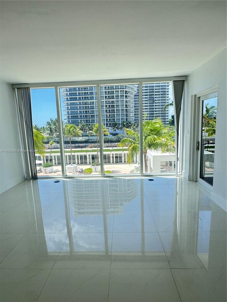10275 Collins Ave # 316, Bal Harbour FL 33154