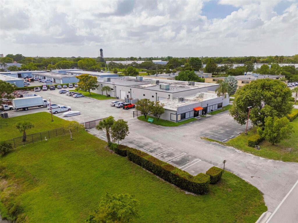 3651 NW 120th Avenue, Coral Springs FL 33065