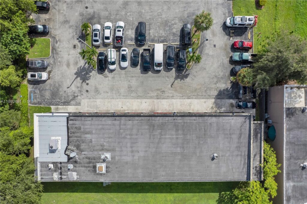 Established Service & Repair Car Shop, Sweetwater FL .