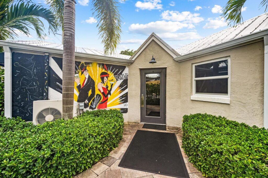 514 NW Dixie Highway, Stuart FL 34994