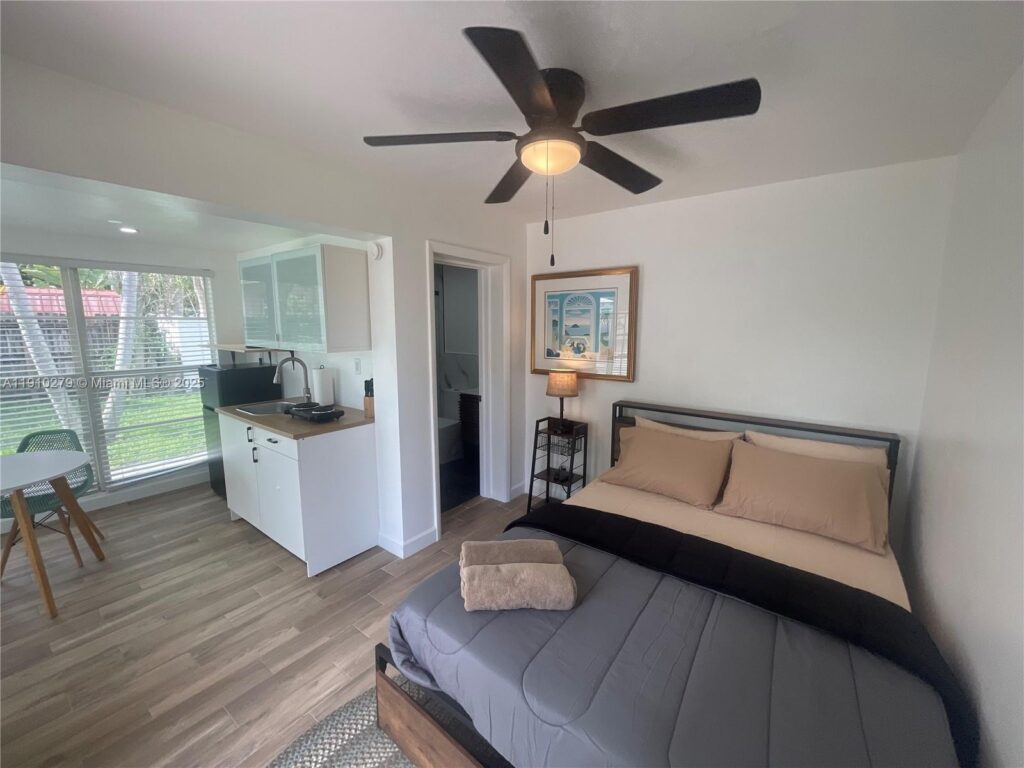 1505 NE 15th Ave # 4, Fort Lauderdale FL 33304