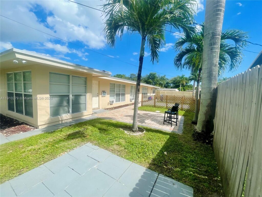 1505 NE 15th Ave # 4, Fort Lauderdale FL 33304