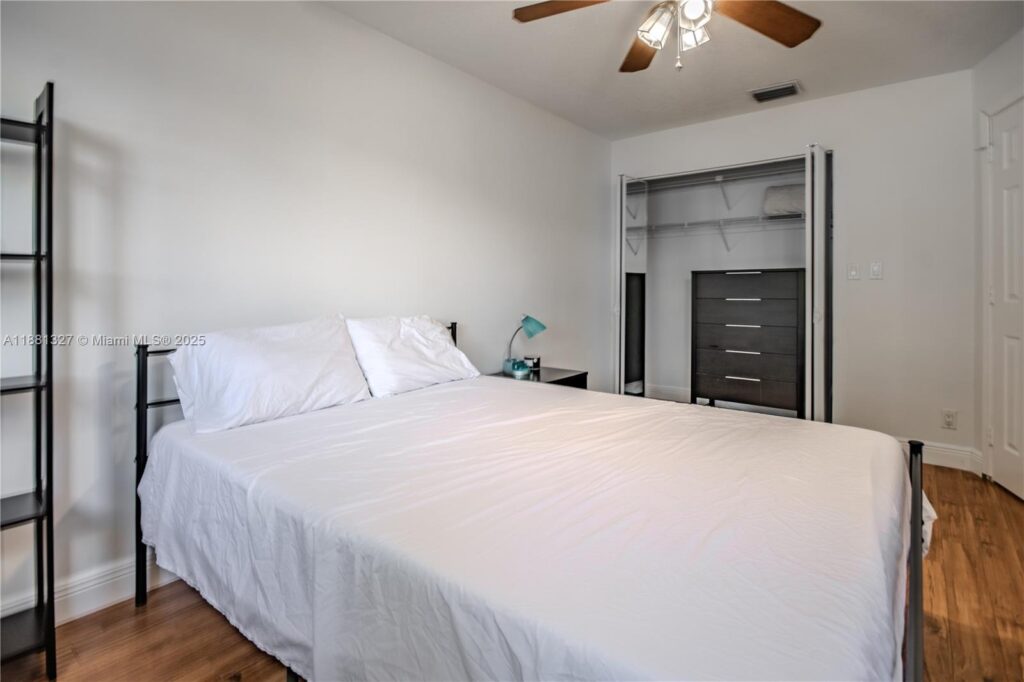 7652 S Pinewalk Dr S # 139, Margate FL 33063