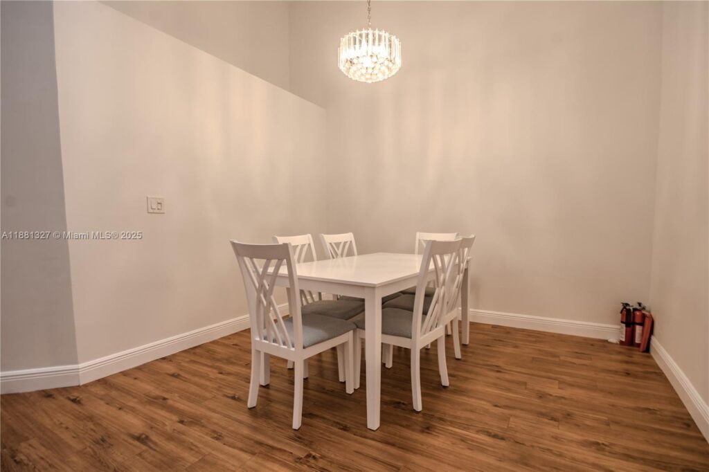 7652 S Pinewalk Dr S # 139, Margate FL 33063