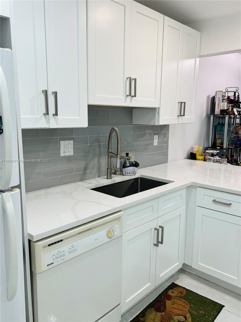 8380 Sands Point Blvd # J109, Tamarac FL 33321