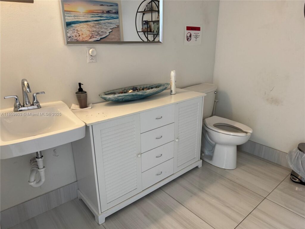 2200 SW 59th Ave, West Park FL 33023