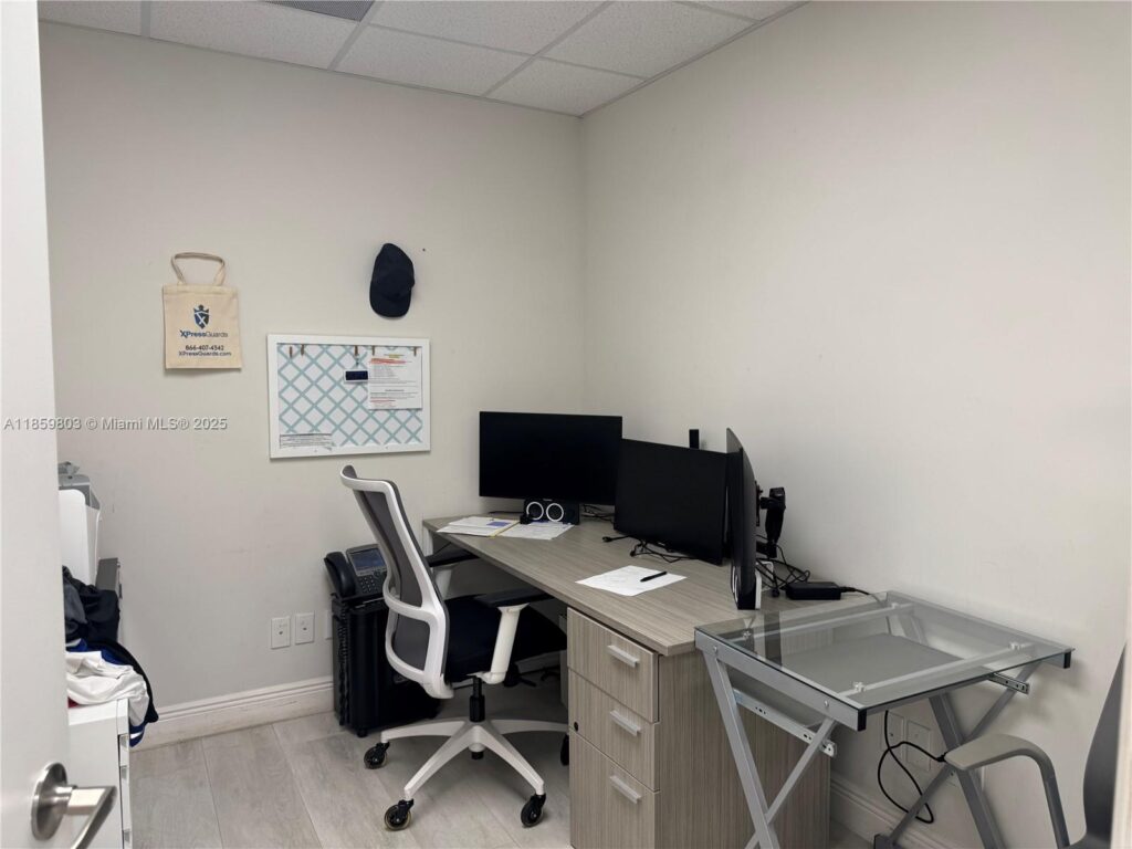 2200 SW 59th Ave, West Park FL 33023