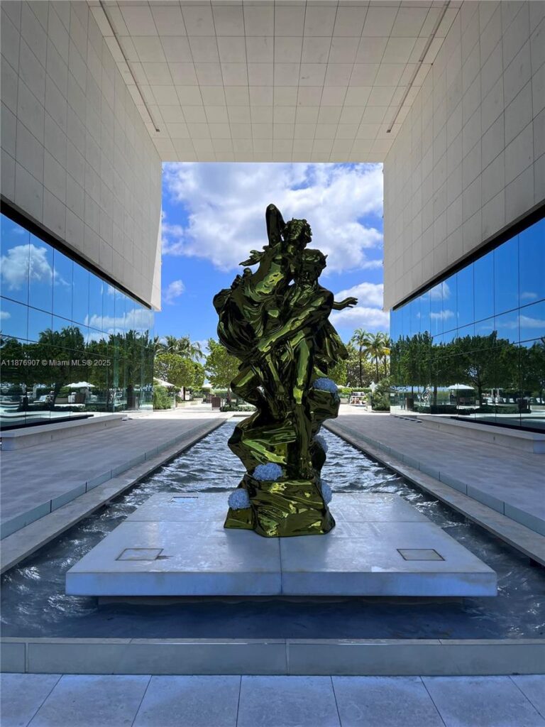 10201 Collins Ave # 301, Bal Harbour FL 33154