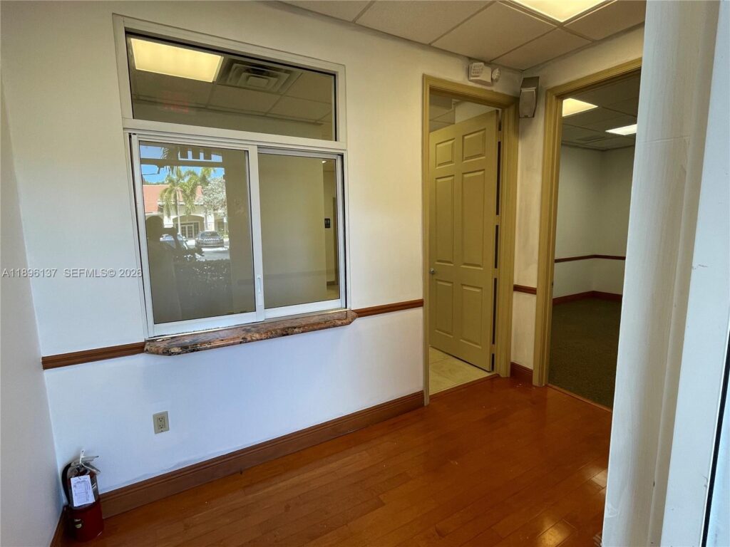 5501 N University Dr # 103, Coral Springs FL 33067