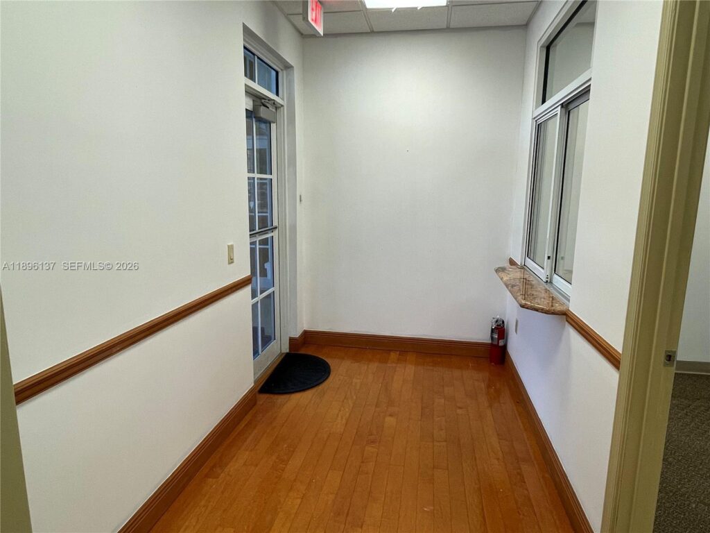 5501 N University Dr # 103, Coral Springs FL 33067