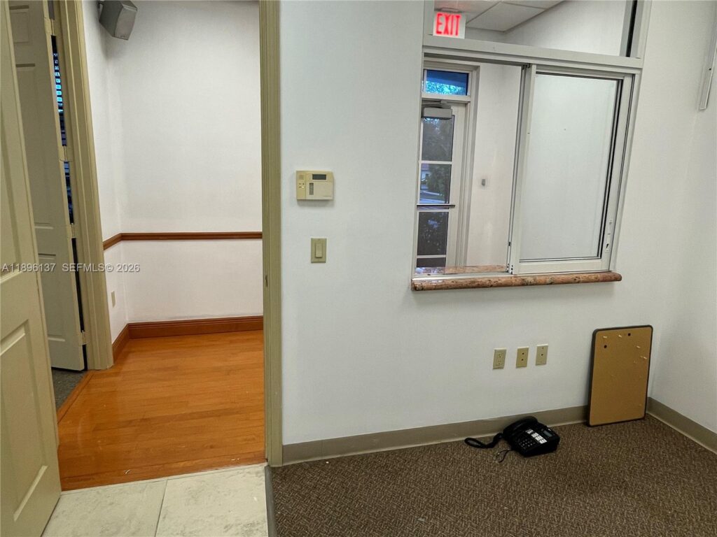 5501 N University Dr # 103, Coral Springs FL 33067