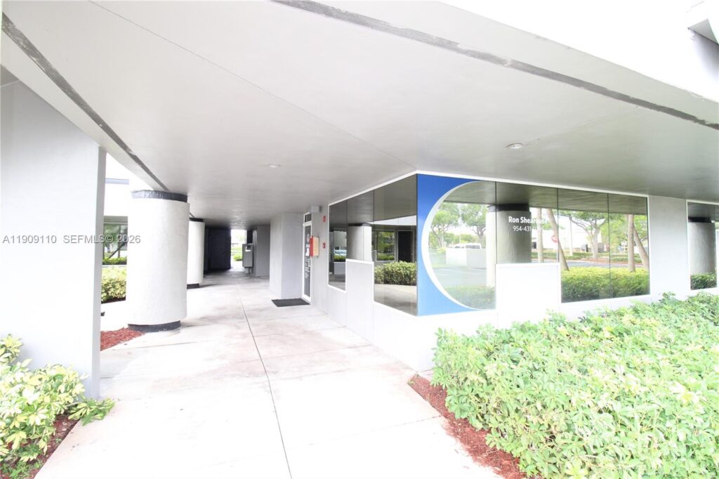 10011 Pines Blvd # 102, Pembroke Pines FL 33024