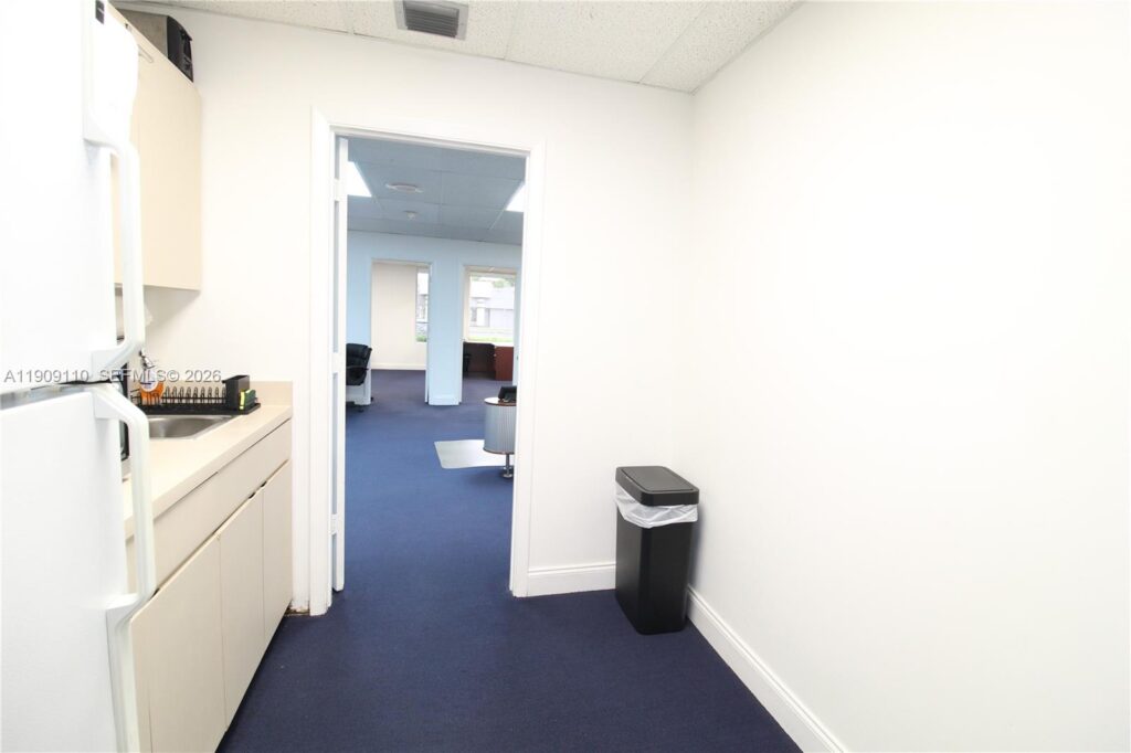 10011 Pines Blvd # 102, Pembroke Pines FL 33024