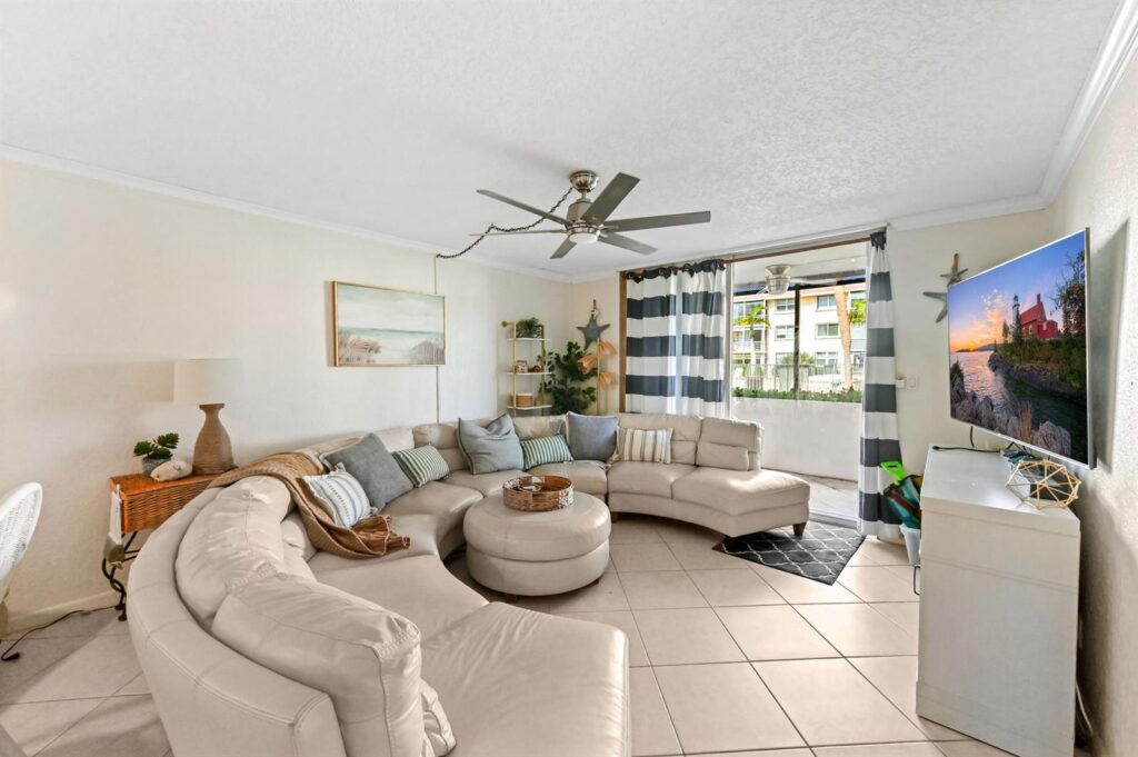 4500 N Federal Highway # 147f, Lighthouse Point FL 33064