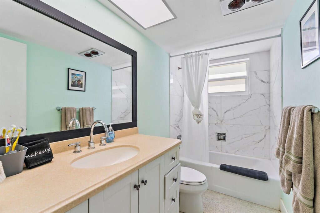 3115 Park Avenue, Singer Island FL 33404