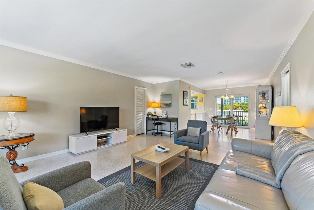 3115 Park Avenue, Singer Island FL 33404