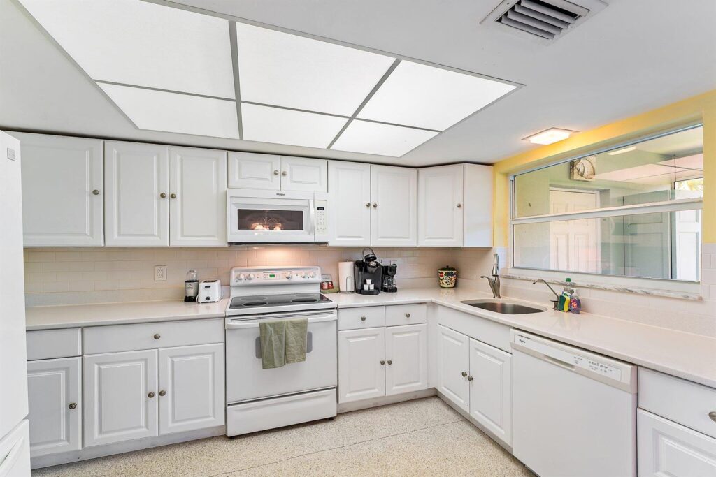 3115 Park Avenue, Singer Island FL 33404