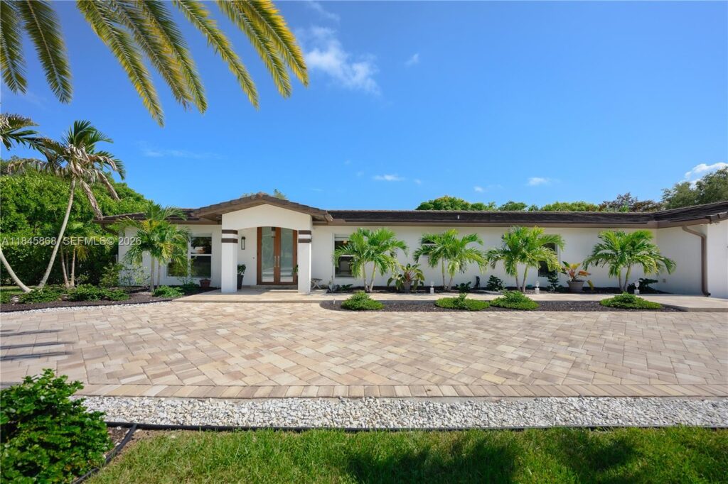 6960 SW 148th Ter, Palmetto Bay FL 33158
