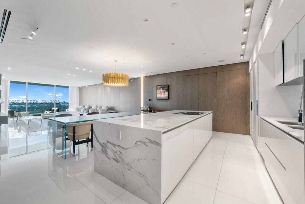 10201 Collins Ave # 807, Bal Harbour FL 33154