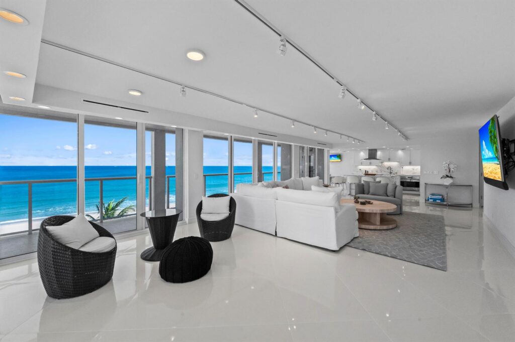 2800 S Ocean Boulevard # A, Boca Raton FL 33432