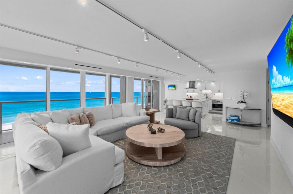 2800 S Ocean Boulevard # A, Boca Raton FL 33432