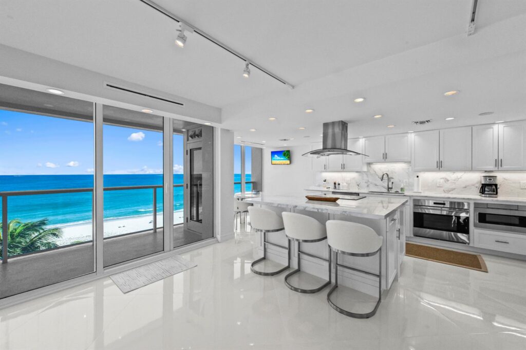 2800 S Ocean Boulevard # A, Boca Raton FL 33432