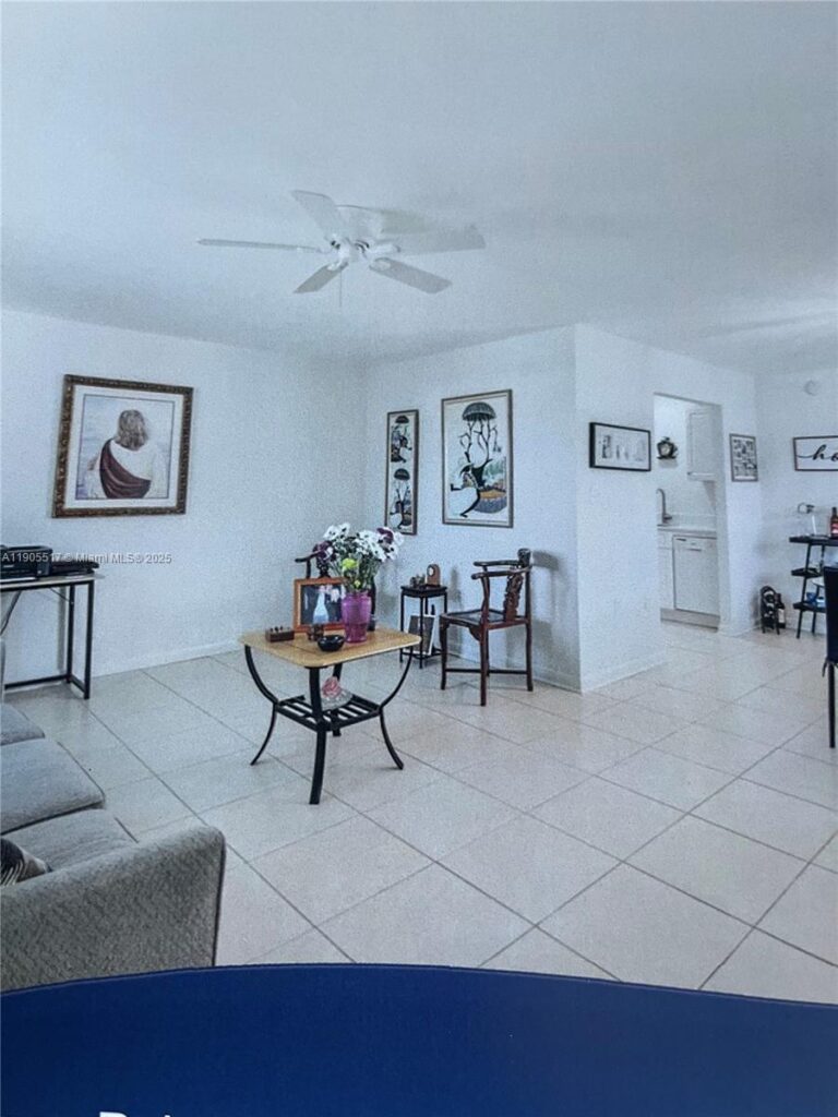 327 Tuscany F # 327, Delray Beach FL 33446