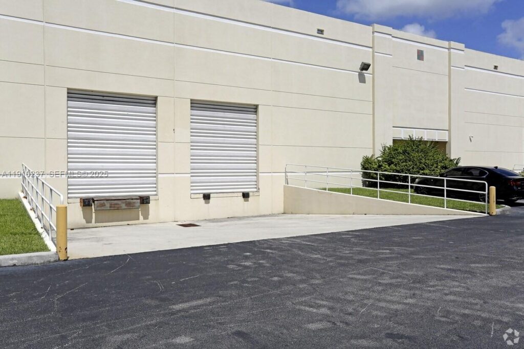 2901 SW 3rd Ave # 4, Fort Lauderdale FL 33315